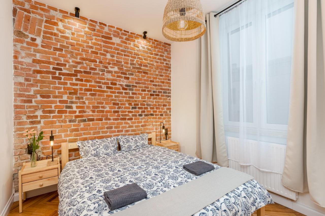 Charming Aparments In Perfect Location Lägenhet Kraków Exteriör bild