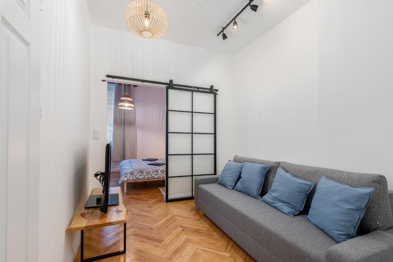 Charming Aparments In Perfect Location Lägenhet Kraków Exteriör bild